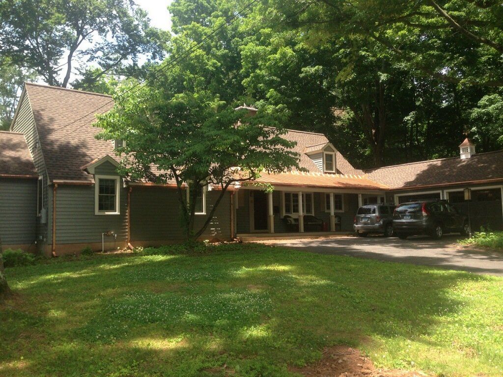 McClintock Roofing image