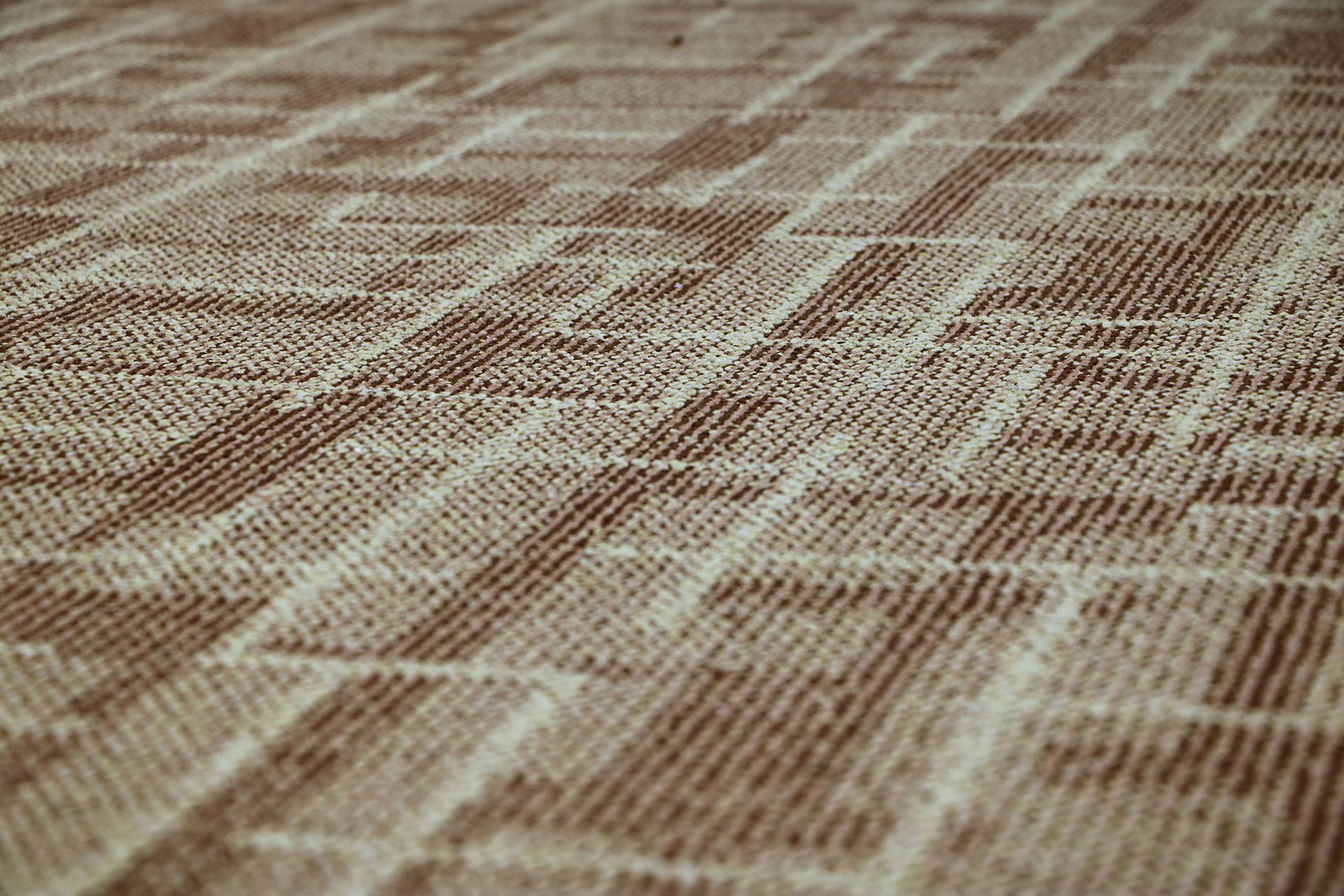 D & R Floor Covering