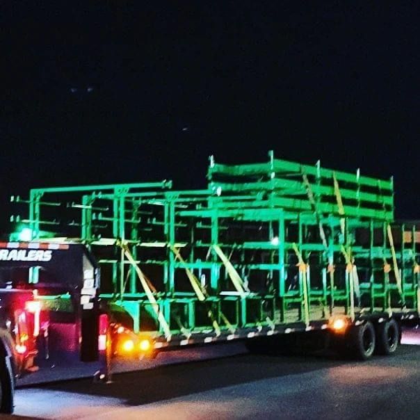 A trailer that has the word trailers on it