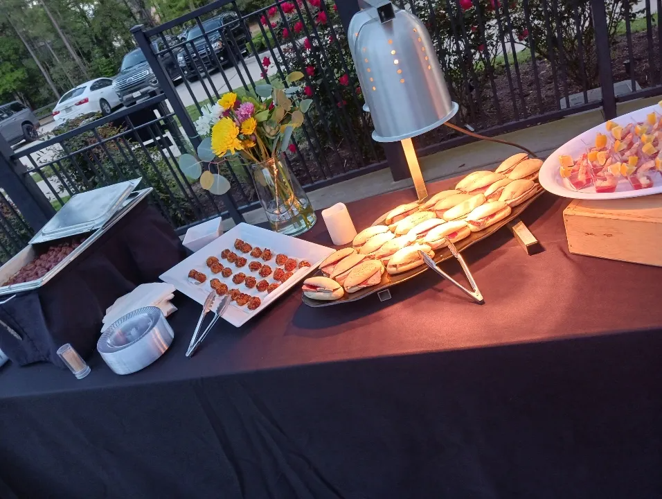 clint's kuntry katfish catering