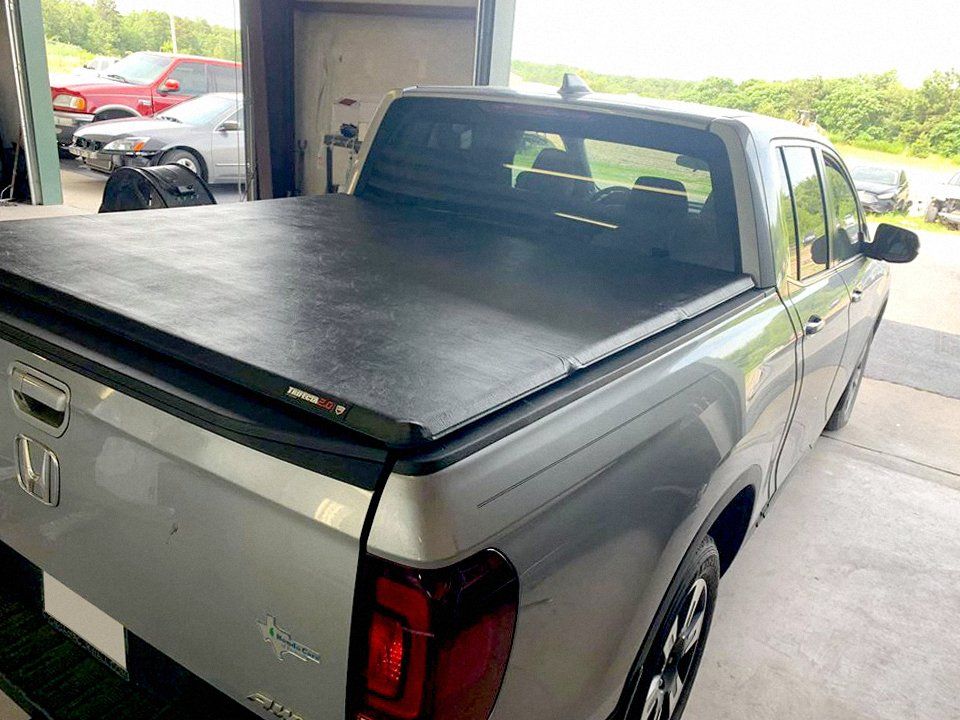 Pickup truck cover