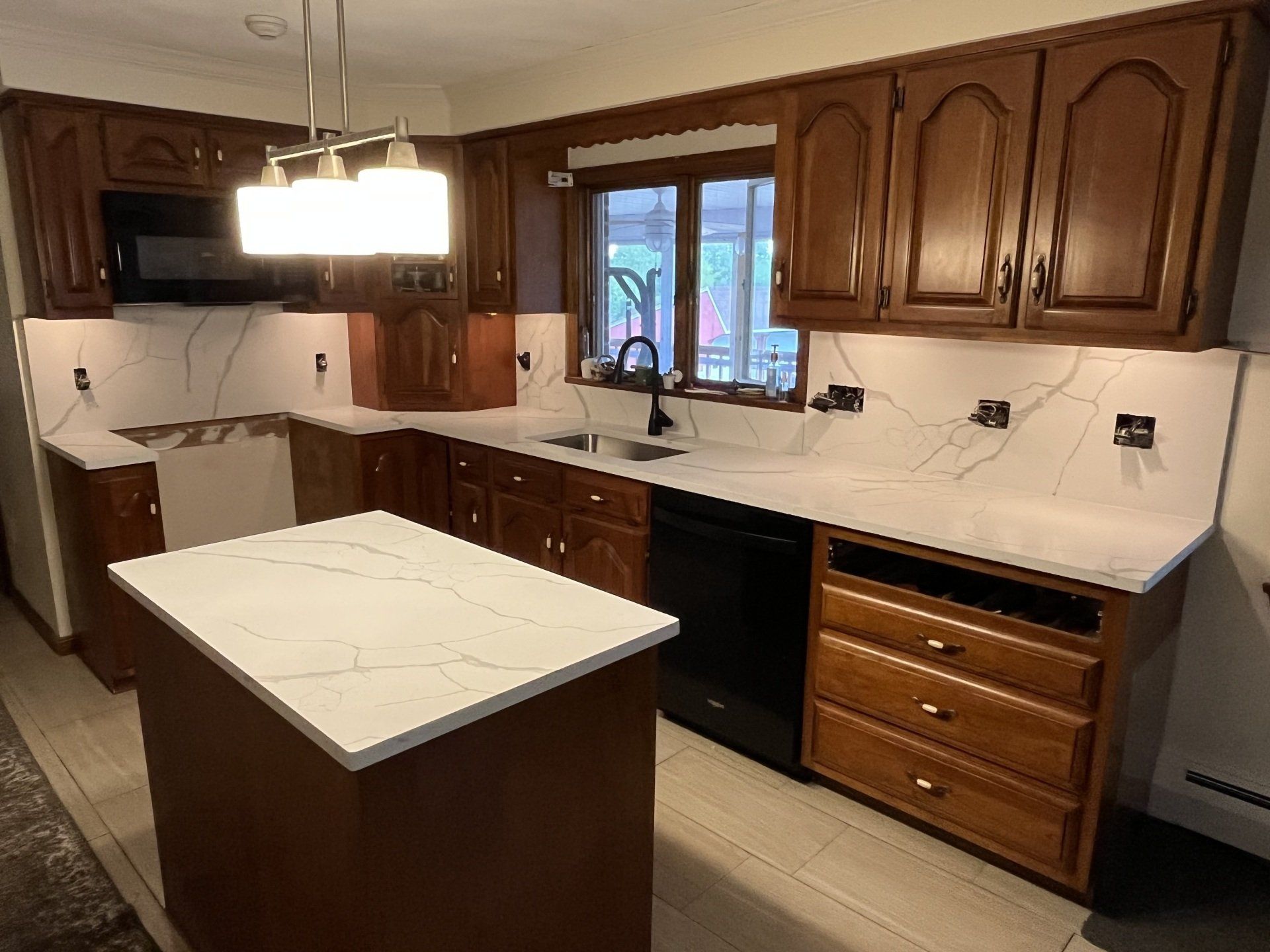 Kitchen with lighting fixtures