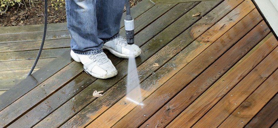 Power washing cleaning
