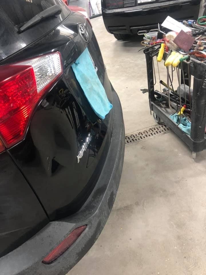 Paintless dent repair