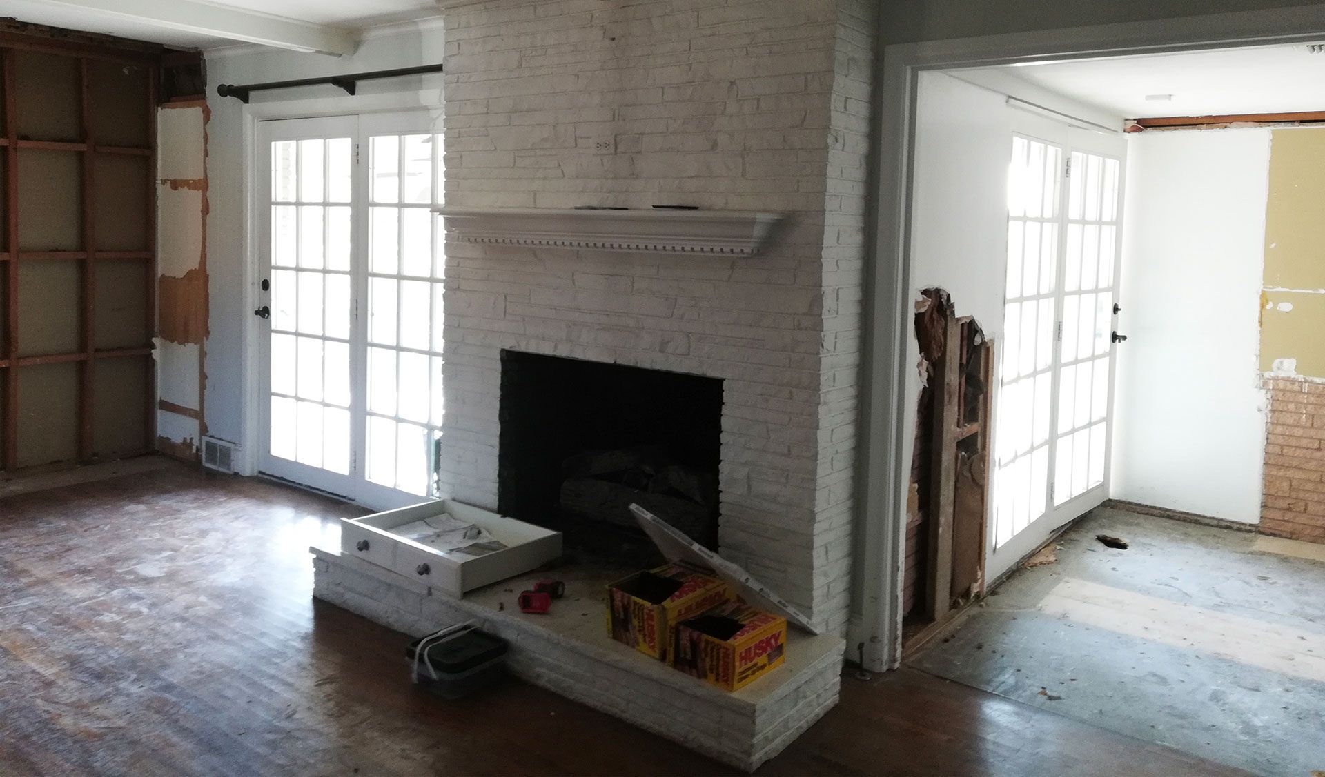 Living area - before