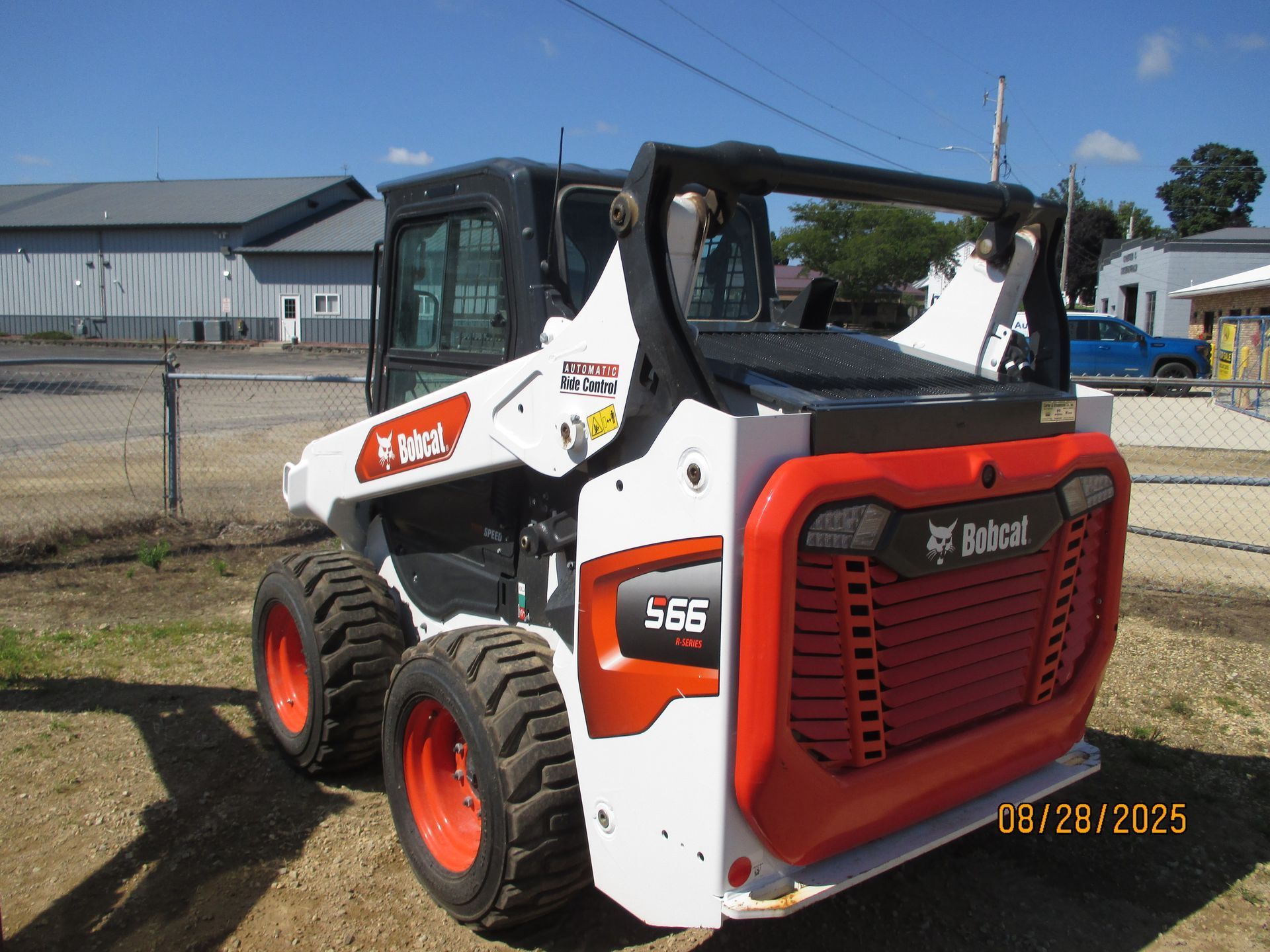 Bobcat S66