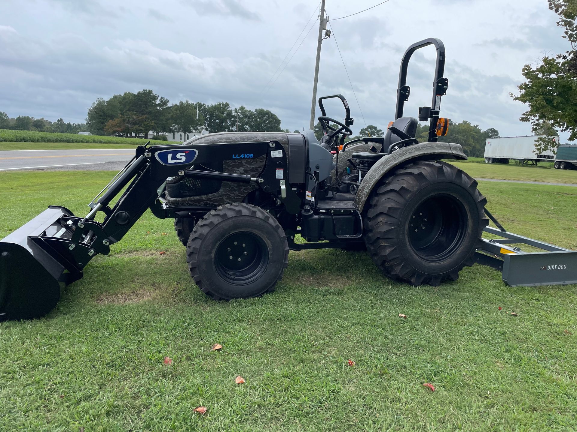 Roger Fowlers Camo LS Tractor for sale