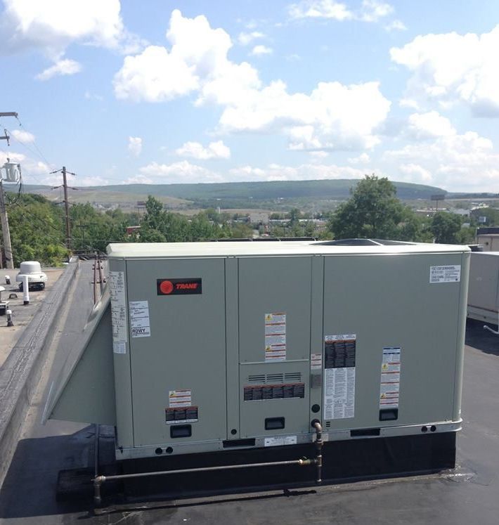 Mechanic showing thumbs up