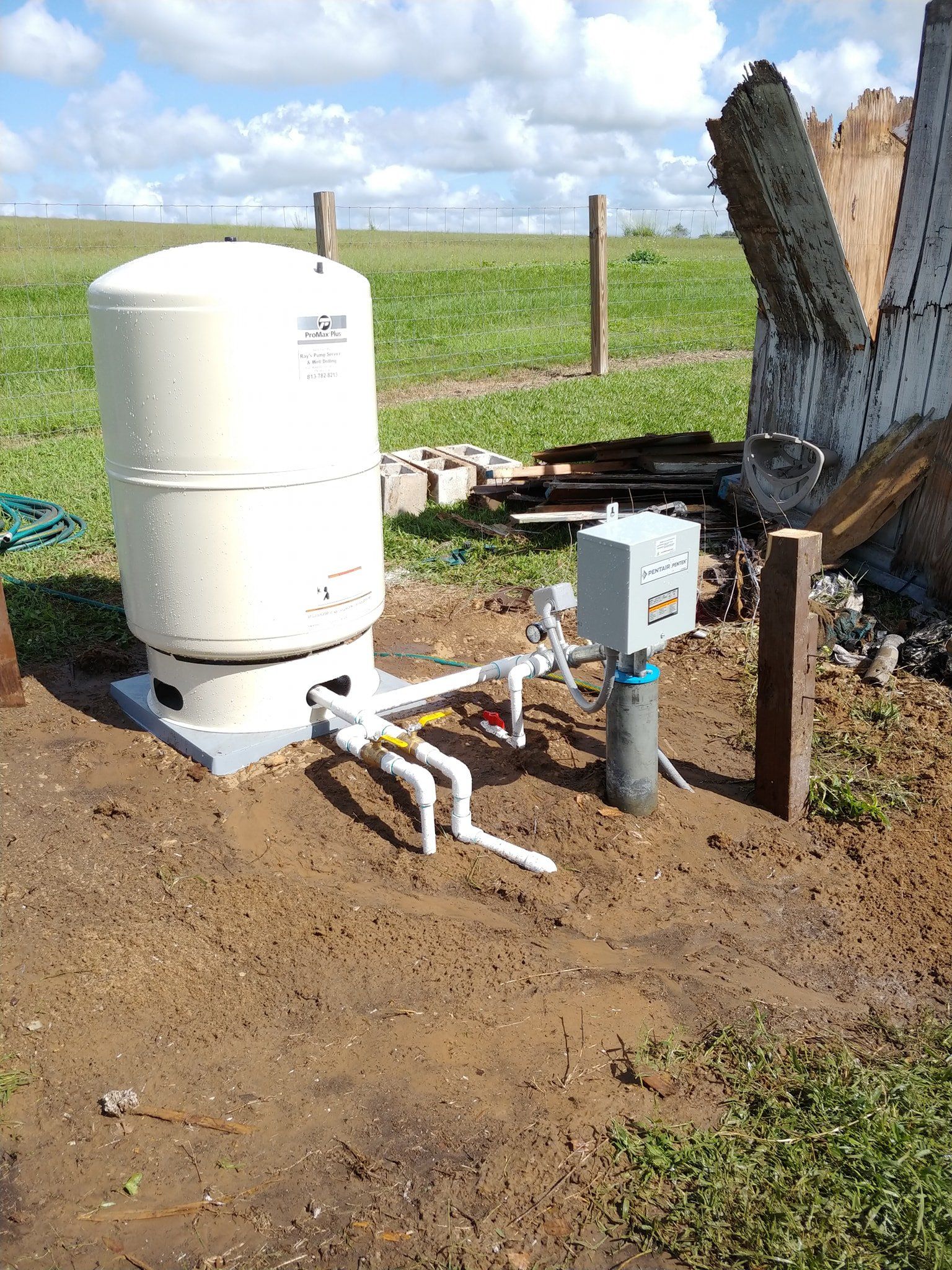 Pump service & well drilling