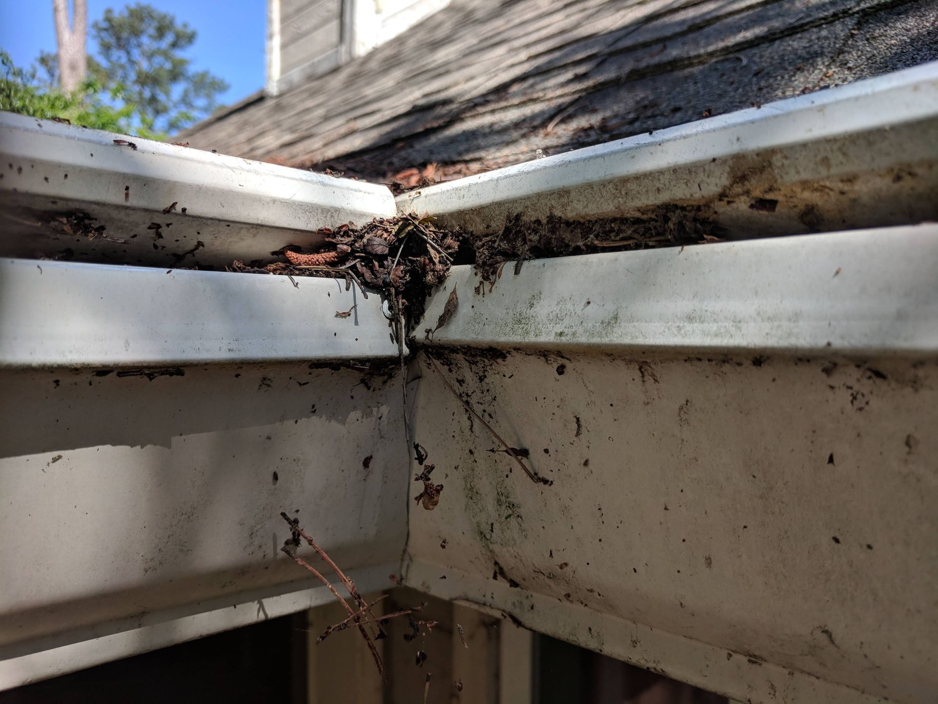 a close up of a roof gutter