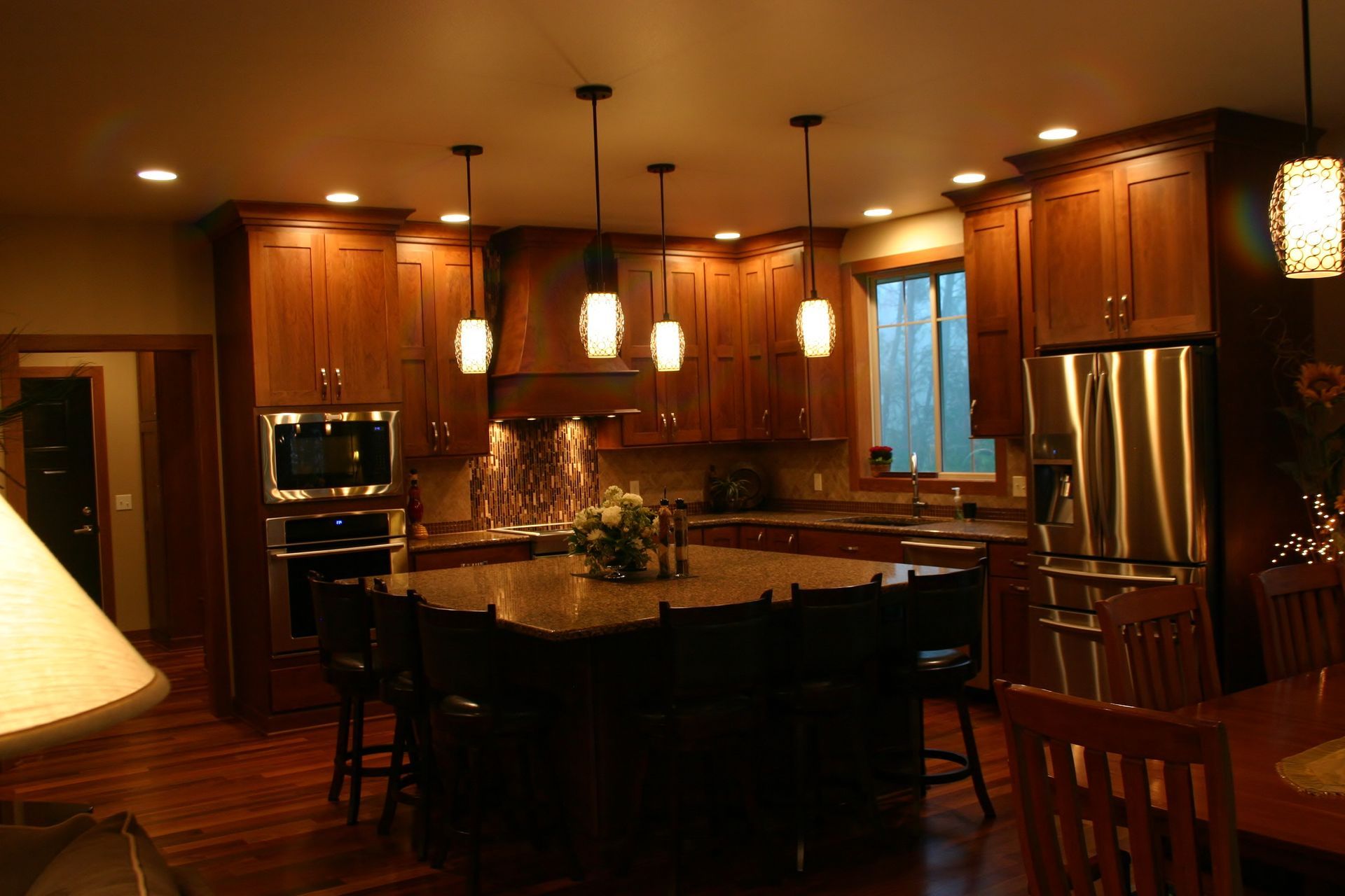 Kitchen with hanging lights