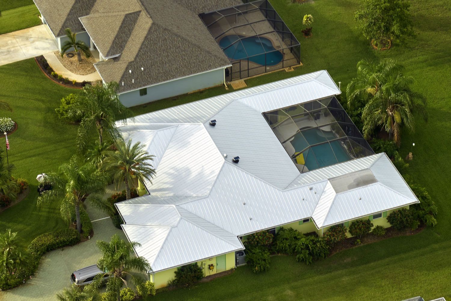 Durable Roofing Solutions in Florida with Evans Roofing