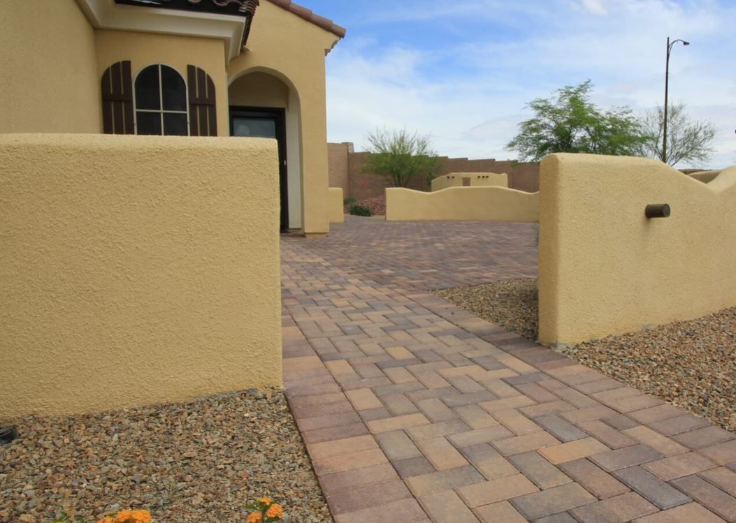 Hardscape-Pavers-Courtyard