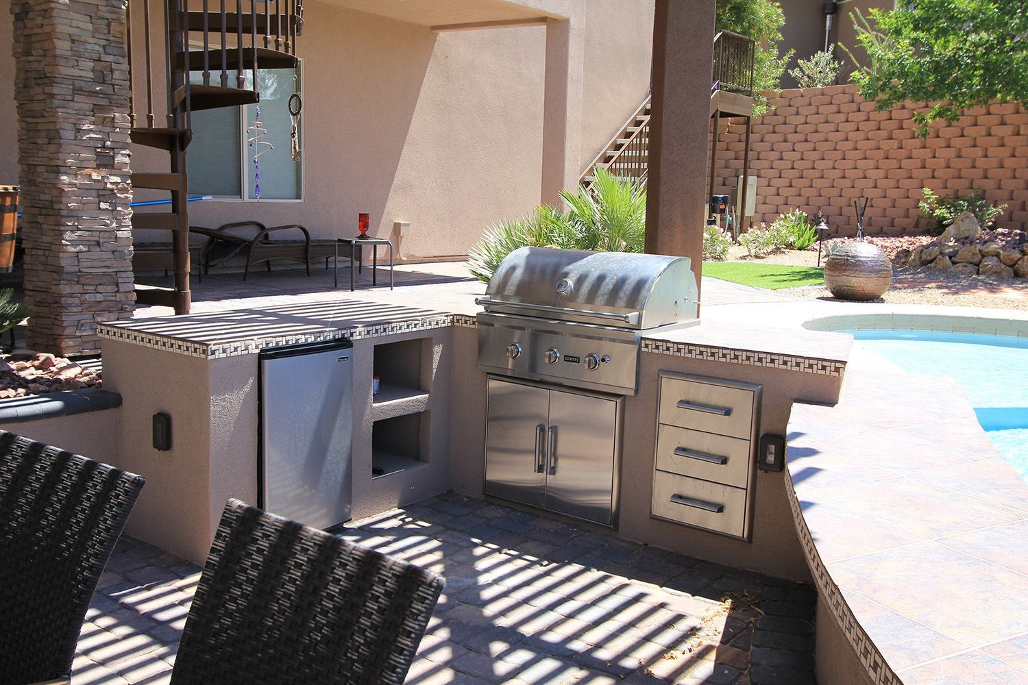Outdoor Kitchens