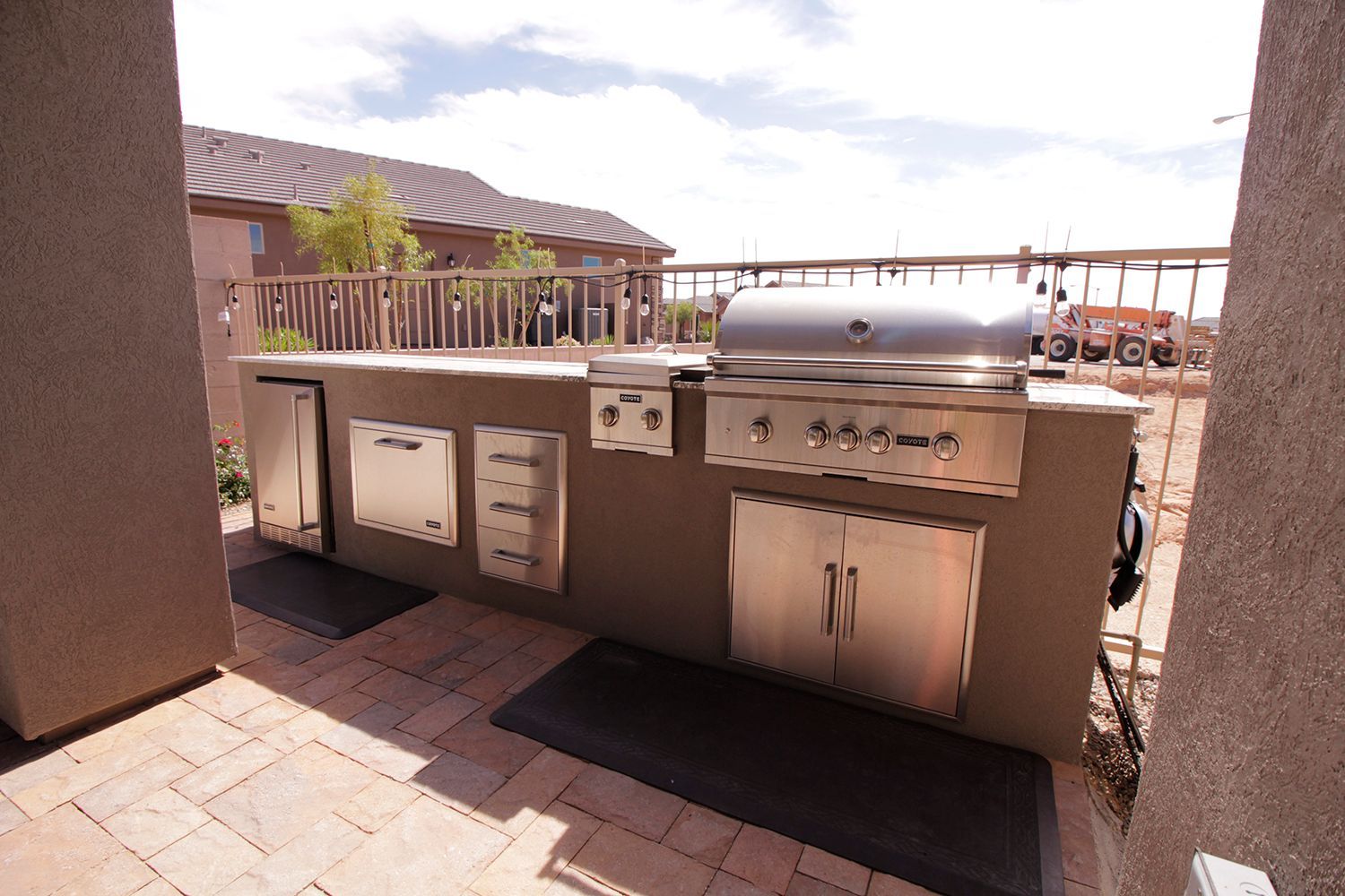 Outdoor Kitchen