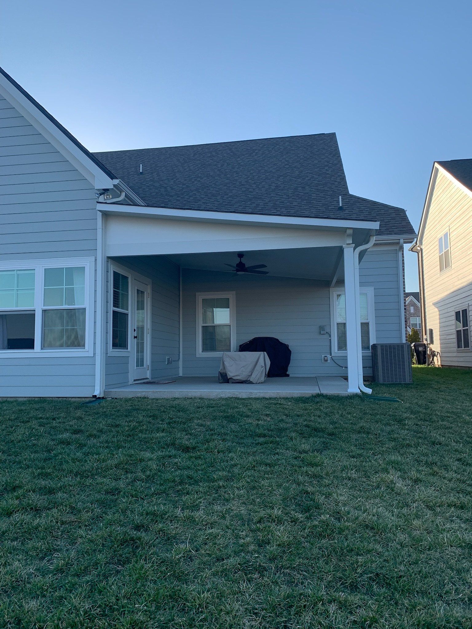 house with side roof