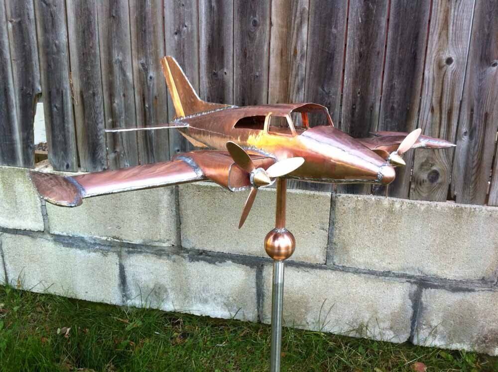 Airplane weathervane