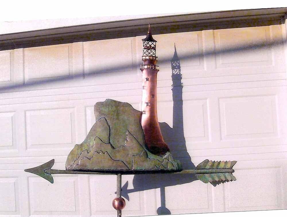 Structure weathervanes