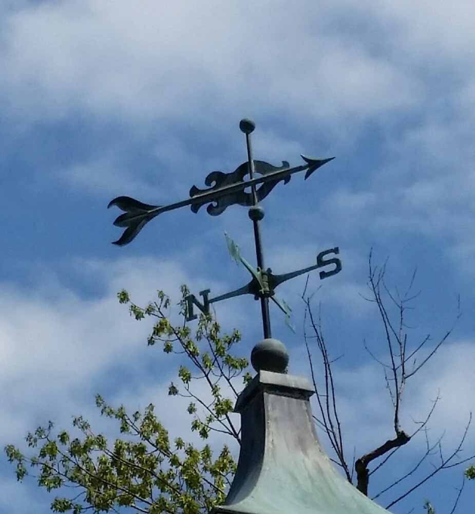 Arrow weathervane