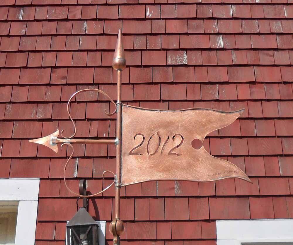 Banner weathervane
