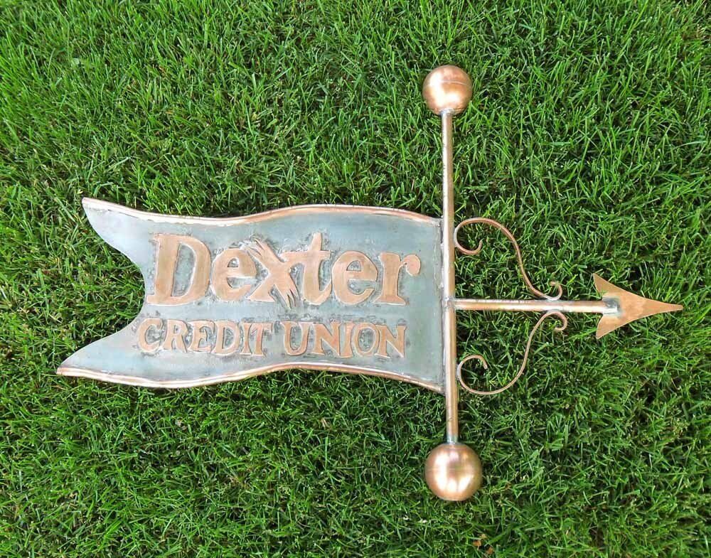 Banner weathervane