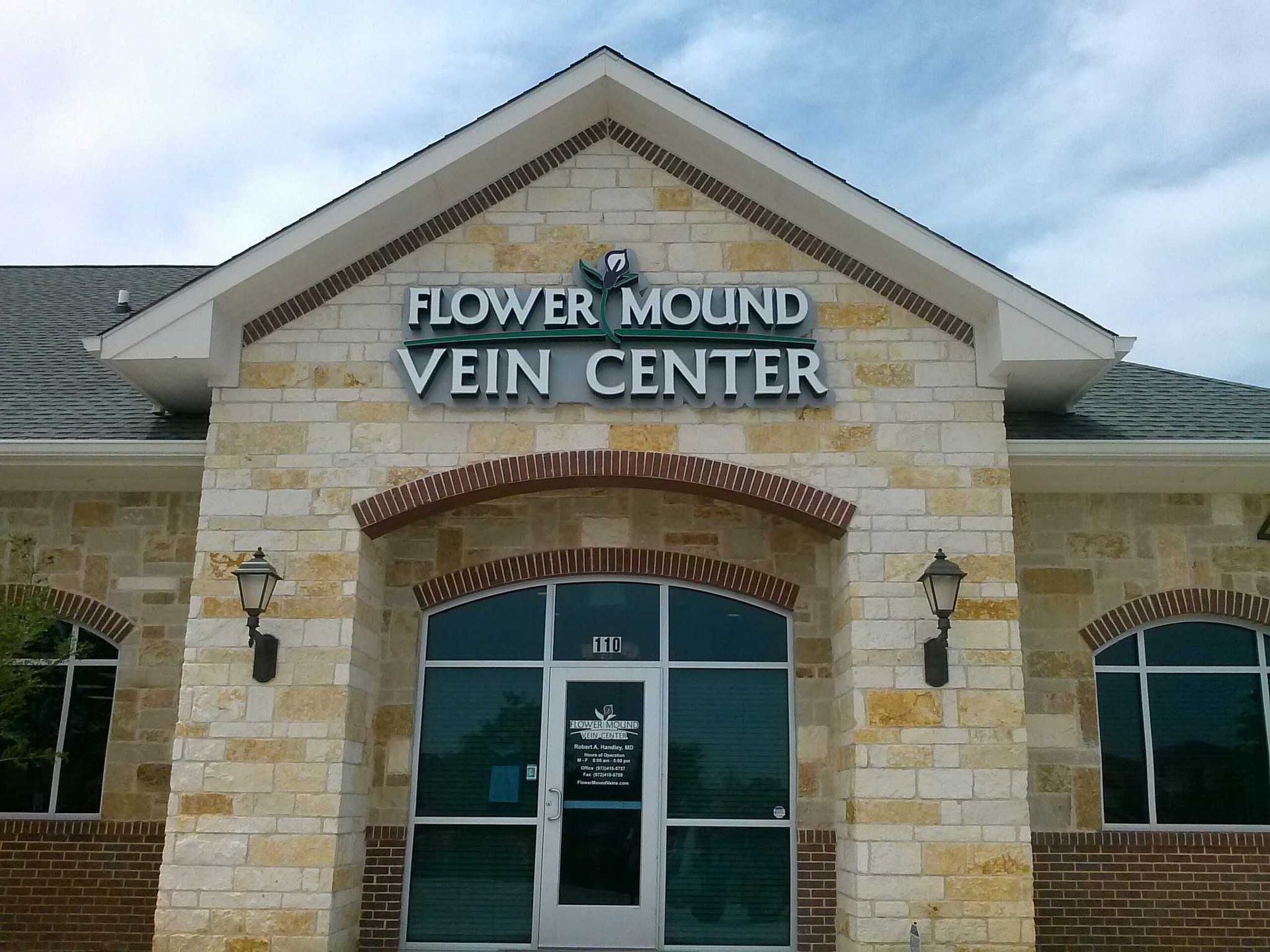 Exterior channel letter sign for Flower Mound Vein Center in Flower Mound, TX.