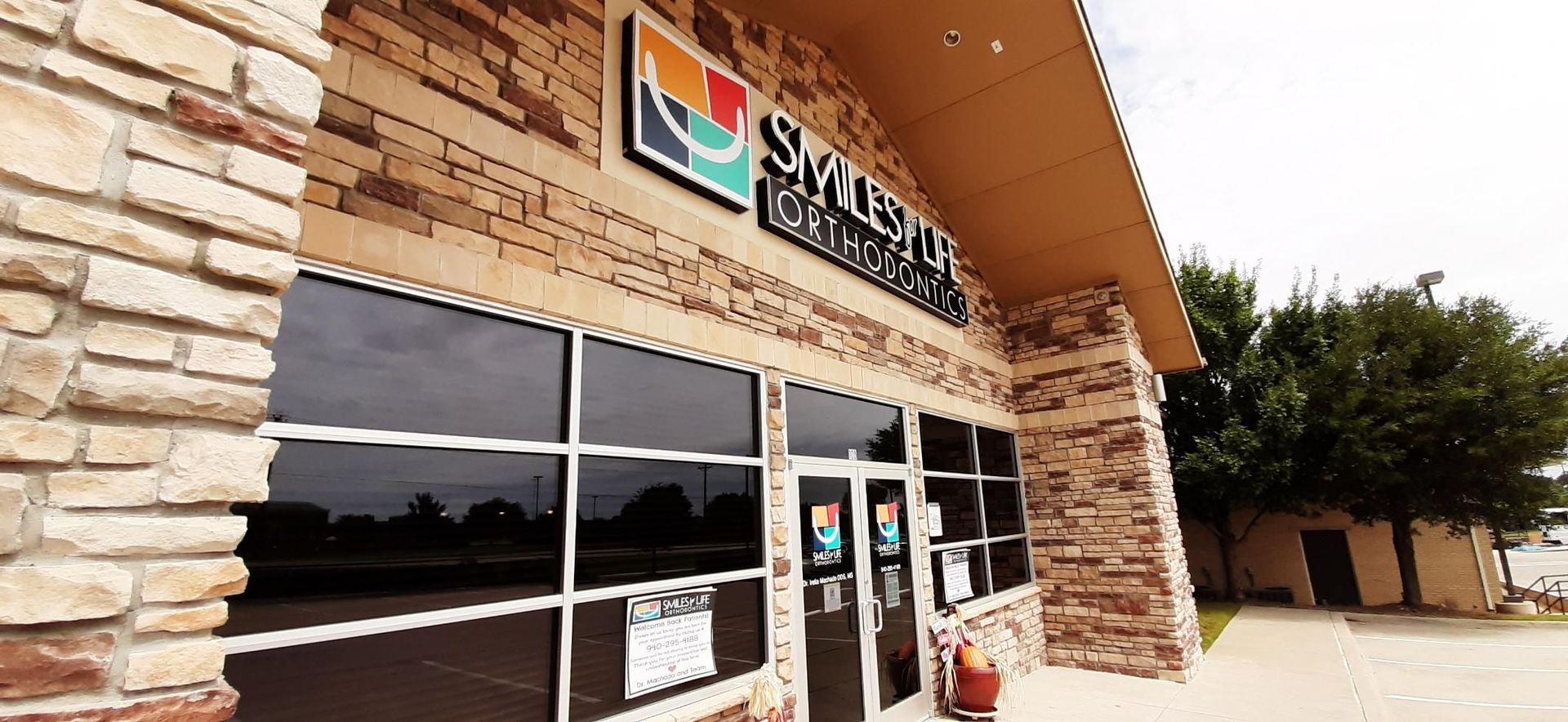 Front-lit channel letter sign for Smiles 4 Life Orthodontics in Flower Mound, TX.