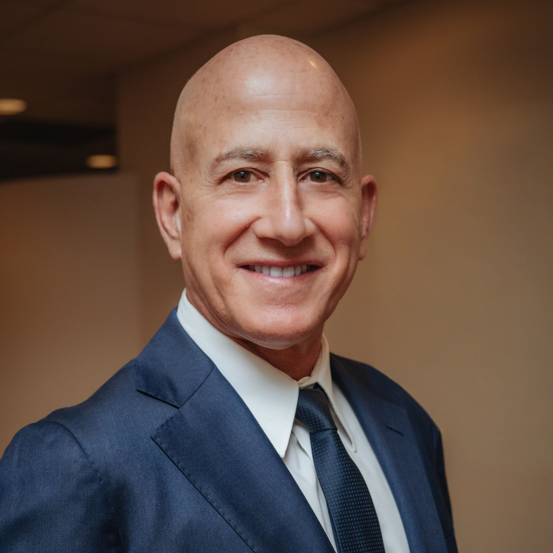 Dr. Mike Mavrostomos