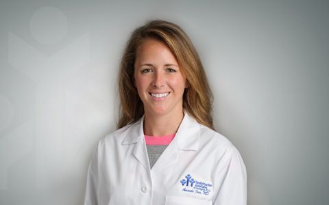 Amanda Foxx, MD