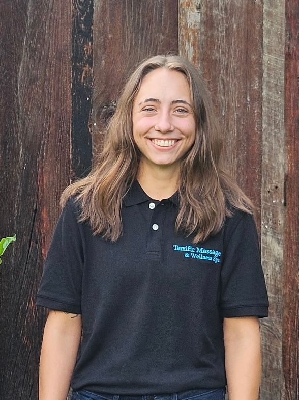 Noelle Fuller, Licensed Massage Therapist