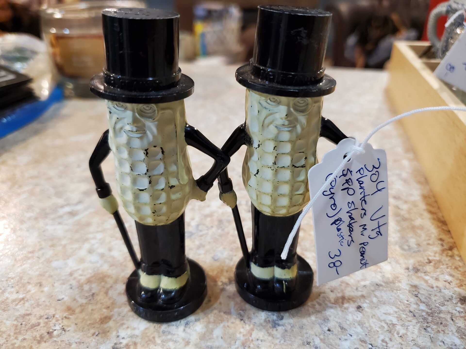 JADE Antique & Vintage Boutiques image