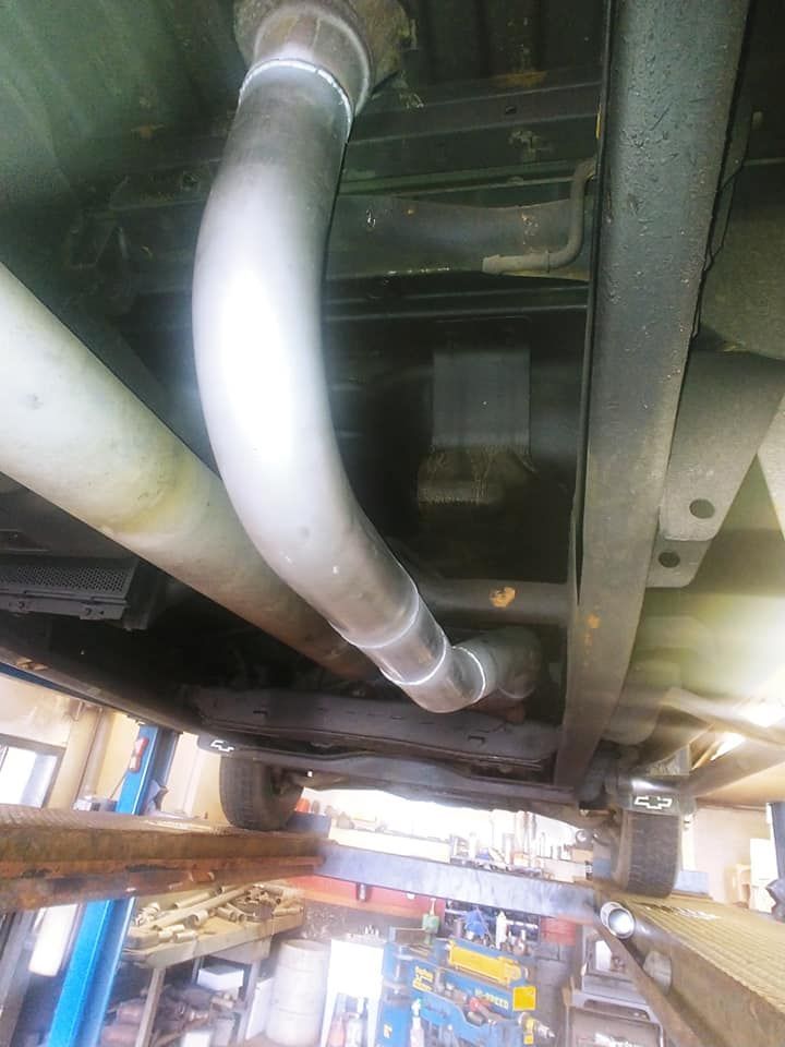 customized exhaust for 4x4 pick up