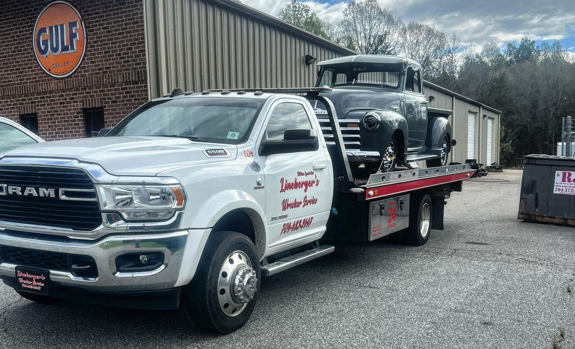 Lineberger's Wrecker Service