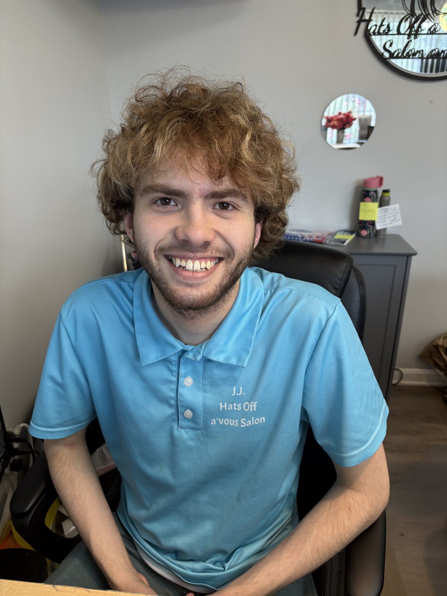 Sandy - Nail Tech