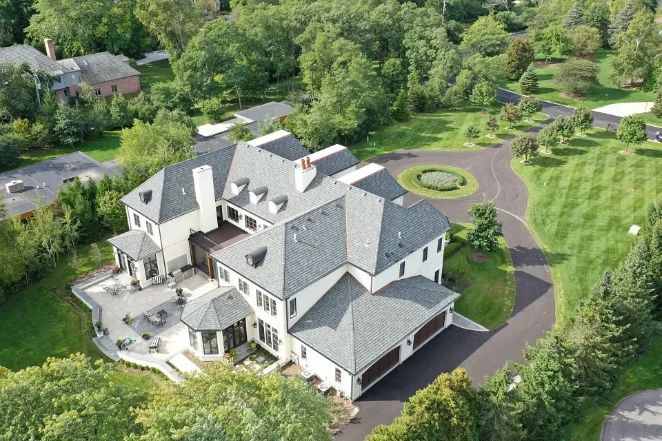 grand-manor