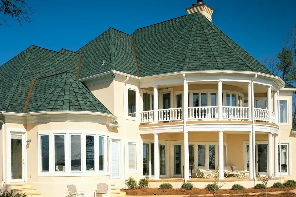 grand-manor