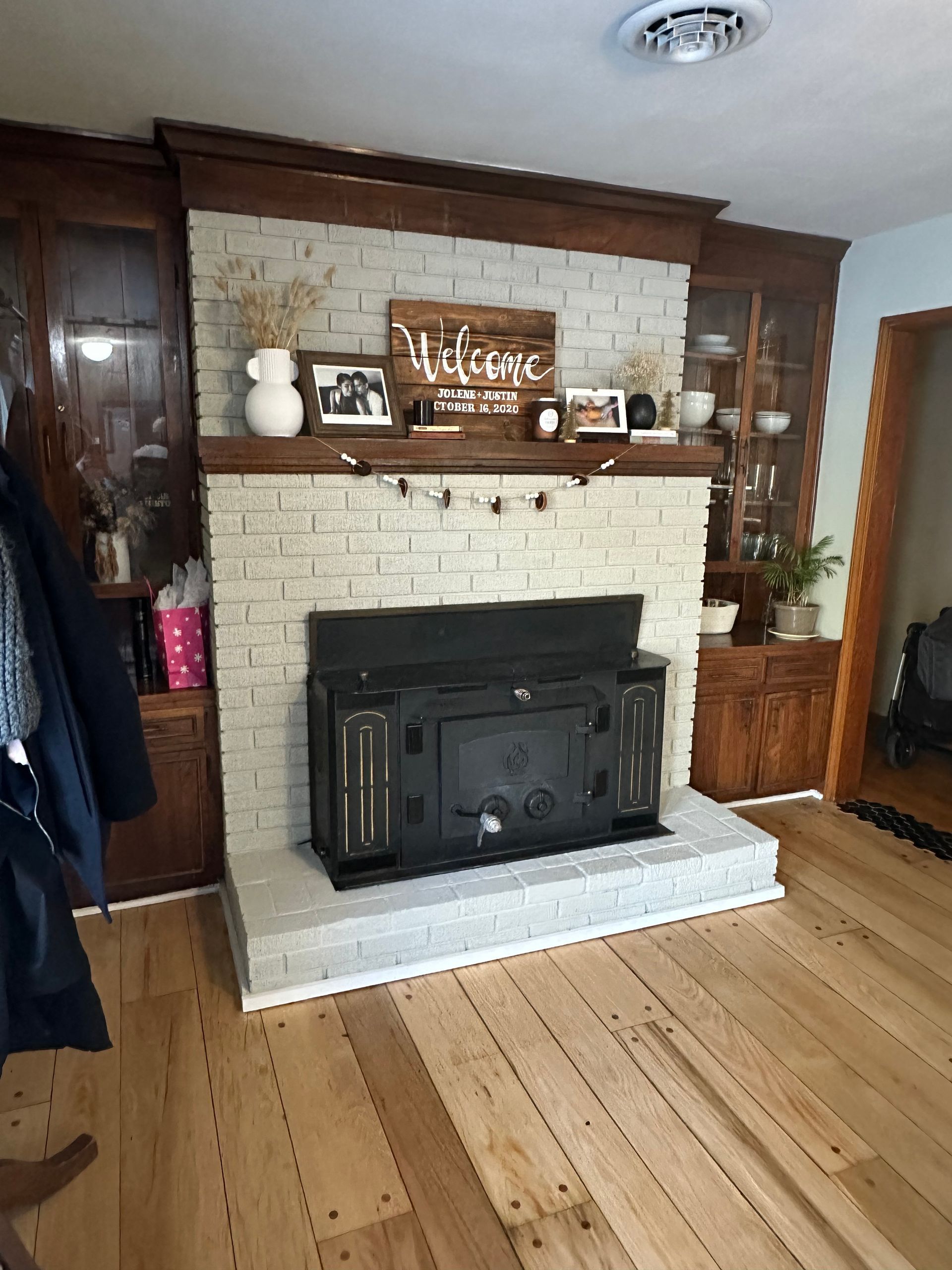 fireplace replacement - before