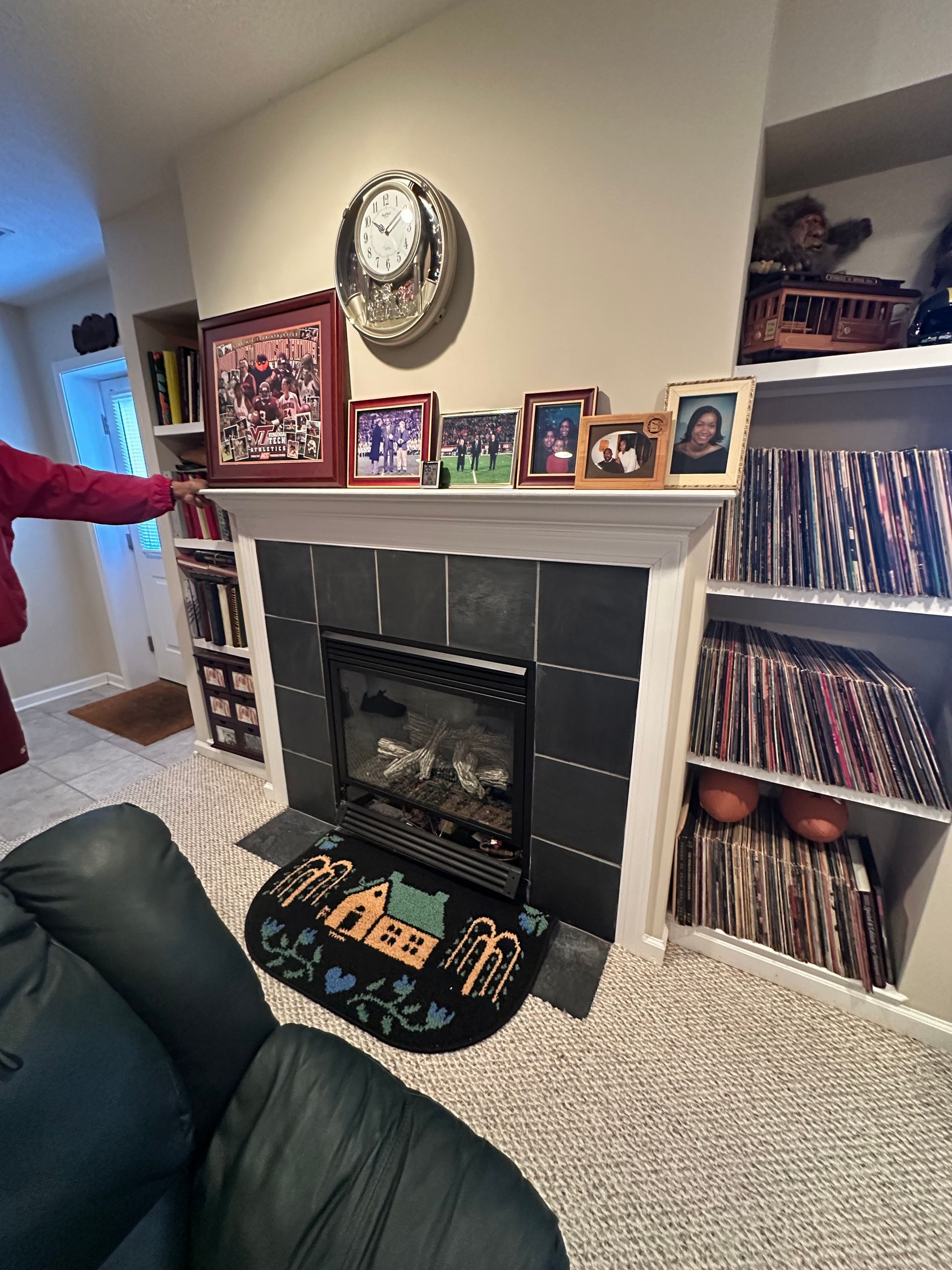 fireplace replacement - before
