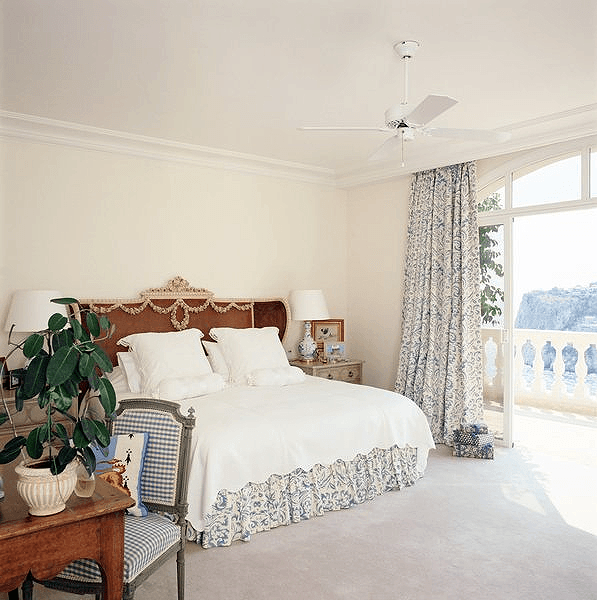 The Finishing Touch image