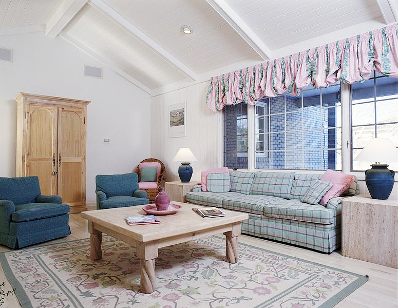 The Finishing Touch image