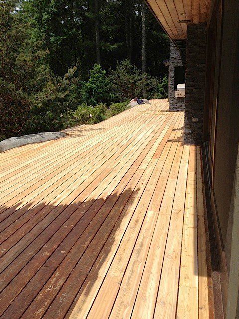 Deck hardwood