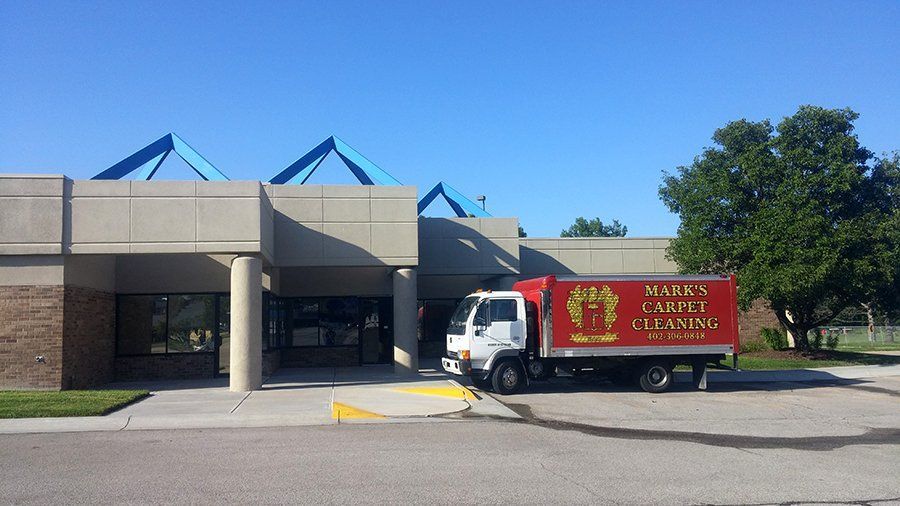 Commercial carpet cleaning