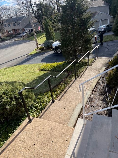 SVF - Sidewalk railing