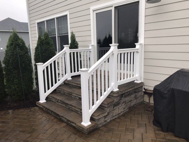 Residential Vinyl and PVC Railings for steps