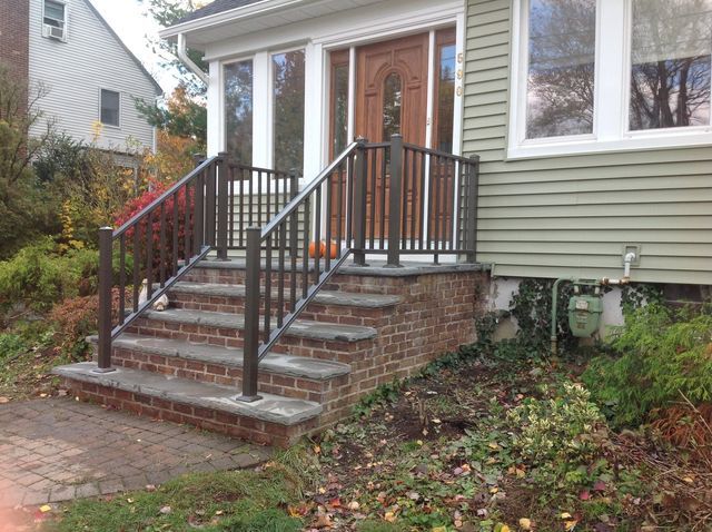 Residential Aluminum Railings