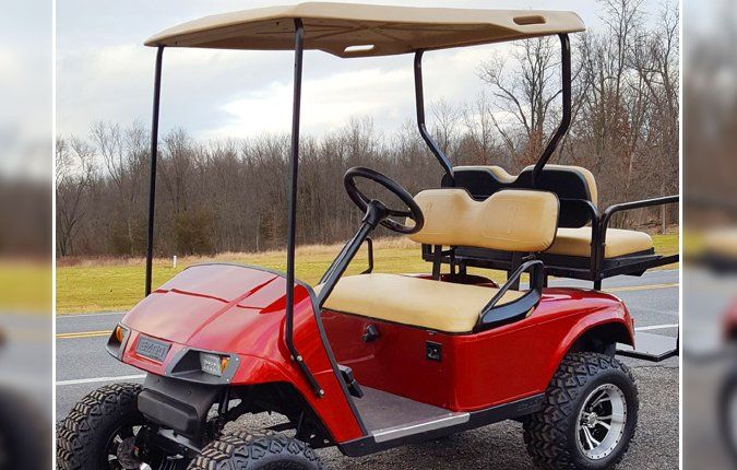 Red Golf-Cart