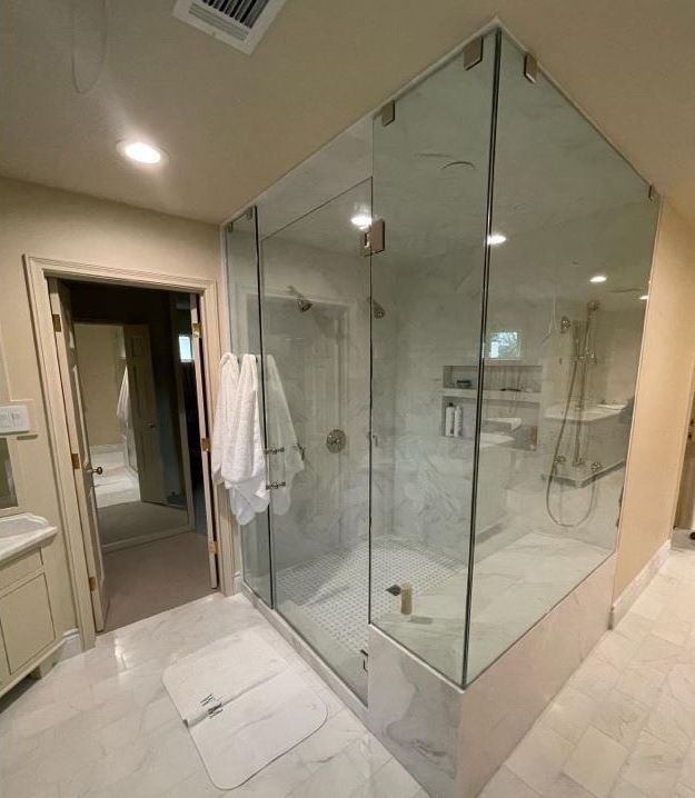 enclosed shower door