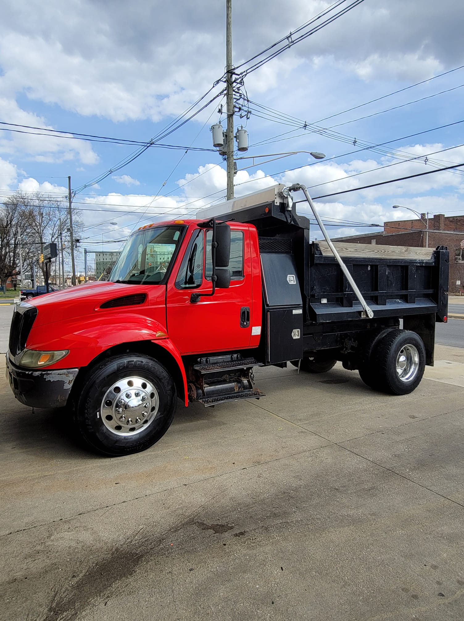 Attention 2 Detail image