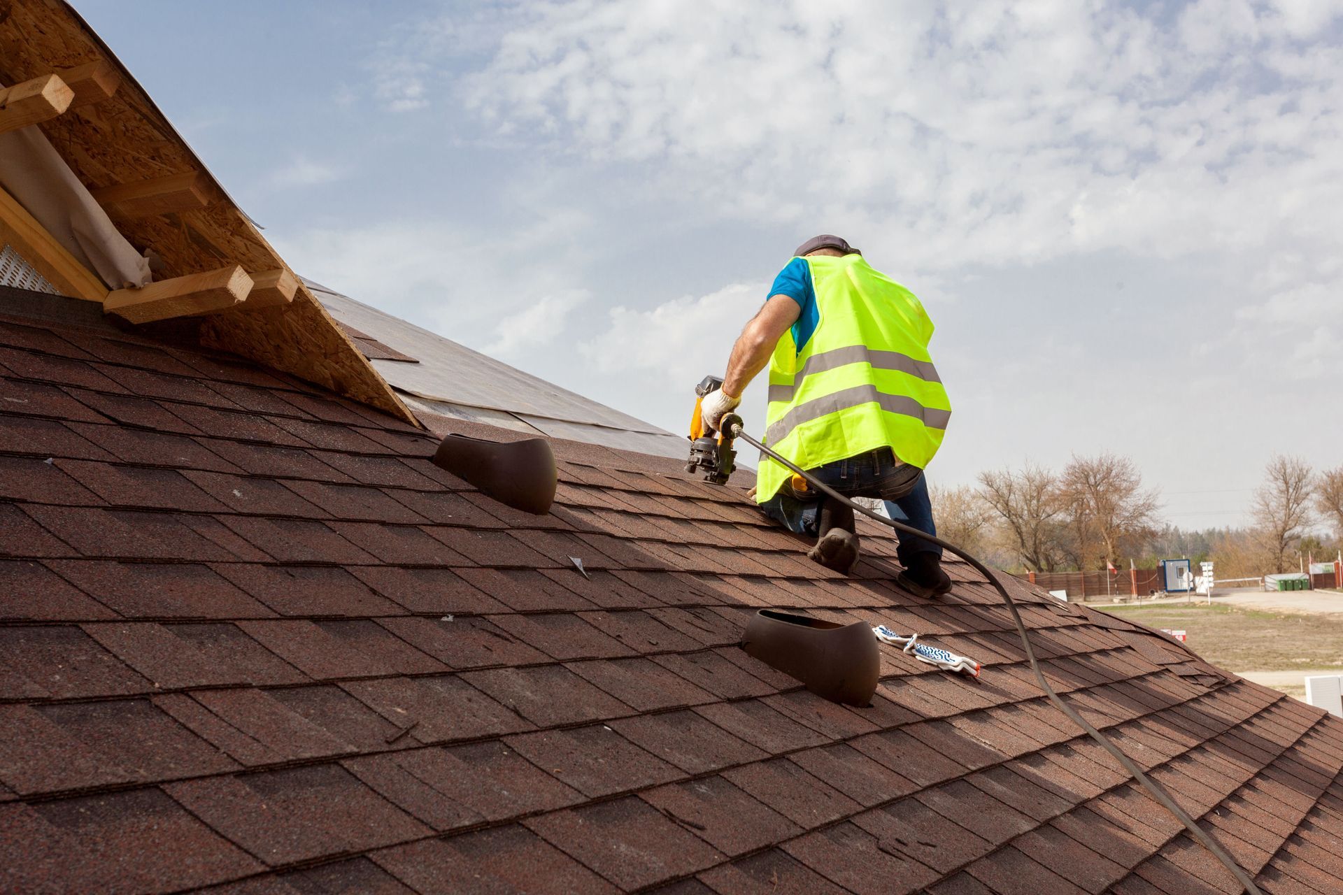 residential roofing contractor