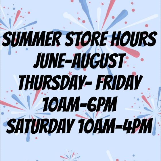 A sign that says summer store hours